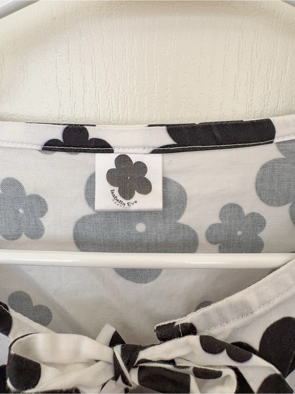 Isabella Eve Apparel Black and White Daisy Tie Front Top - Picture 3 of 4